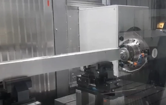 LAVORAZIONE DI STAMPI IBARMIA MAYMO